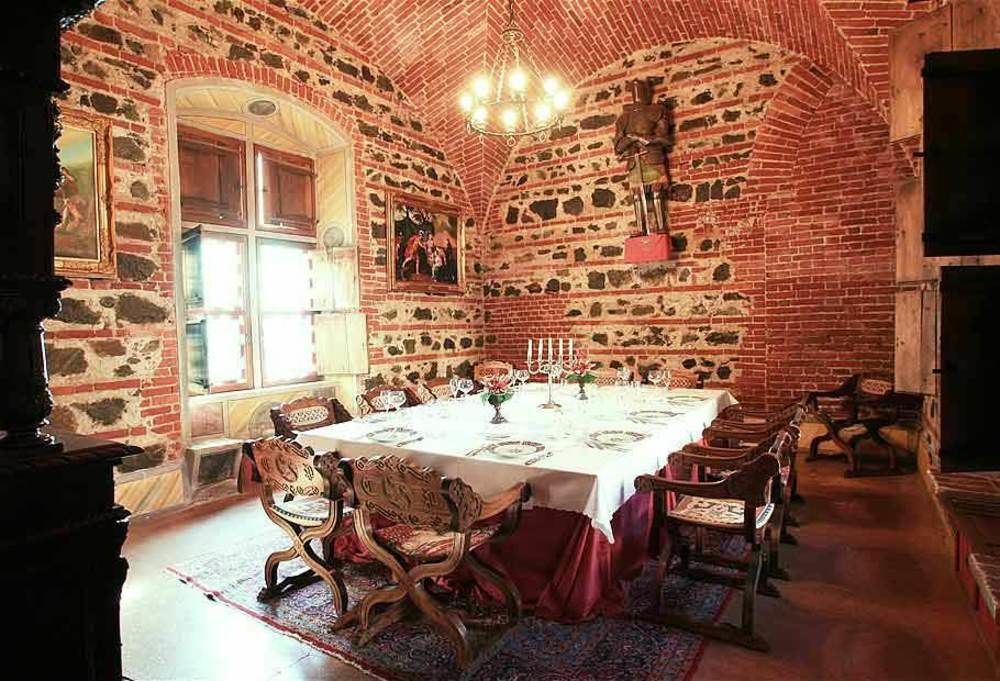 Castello Di Pavone Hotel Pavone Canavese Exterior photo